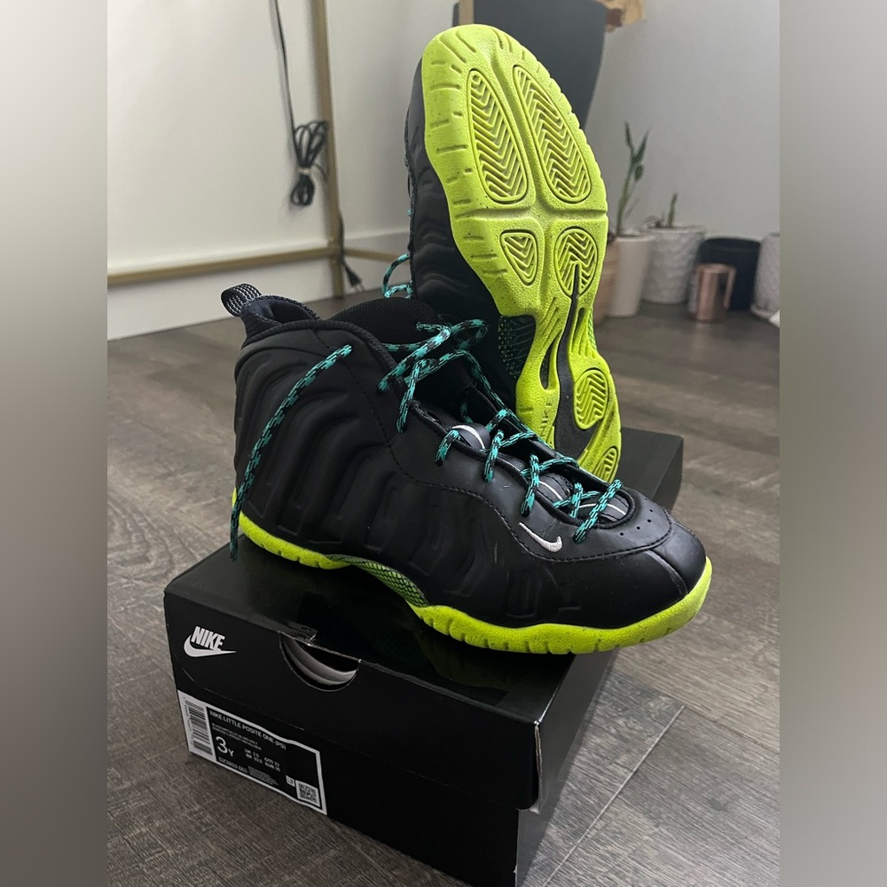 Nike Posite One Kids, size 3y